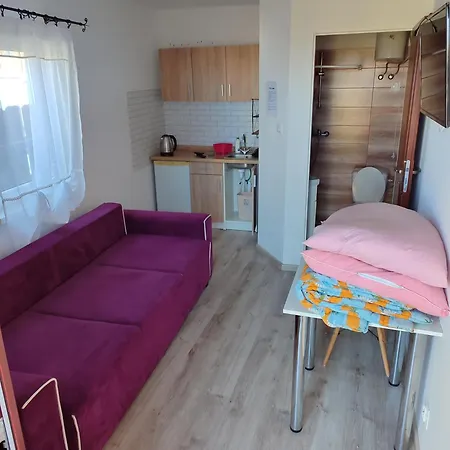 Letniskowe Straznica Apartment *