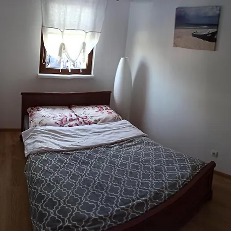 Letniskowe Straznica * 야로수아비크