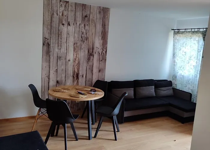 Letniskowe Straznica Apartmán *